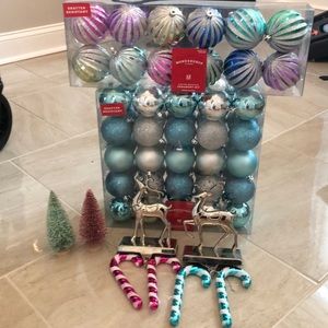 Christmas Decor Lot